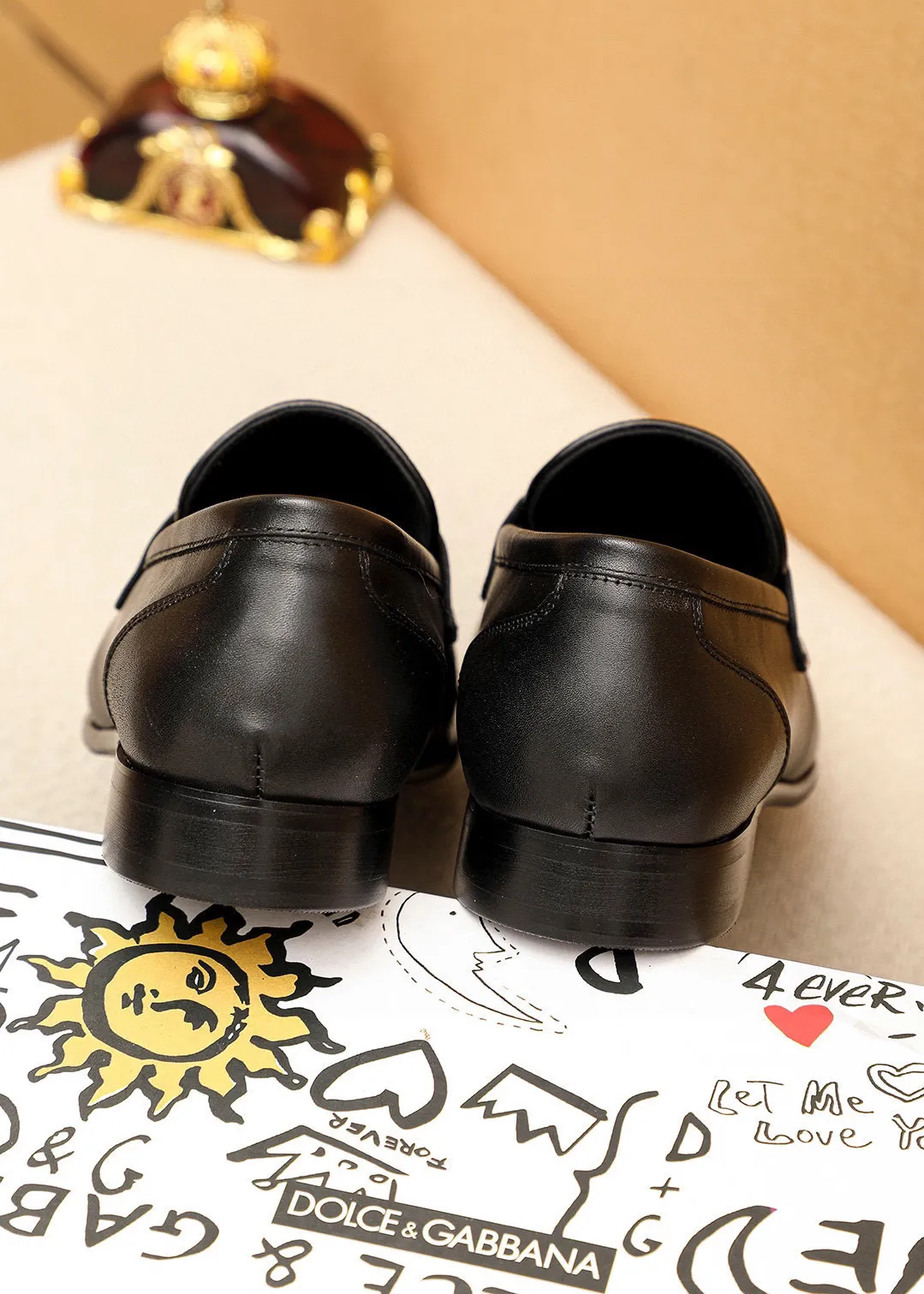 Men's clothing and shoes 💰460 💐DG top quality🔍🔍Men's new leather shoes🚹Sold simultaneously at counters⚠The uppers are imported open-edge beaded cowhide leather uppers from Italy, fully imported cowhide leather lining + classic hardware buckles, completely 1⃣️to 1⃣️reproduction🇮🇹💪💪, ⚠ Sole: The original sole is specially provided by the original factory. The exclusive movable molded sole is super comfortable. ⚠The original factory follows the order, 🔍🔍high quality, you can enter and exit the counter at will, welcome to compare⚠Size: 38-44 (45.46🉑️Customized)
